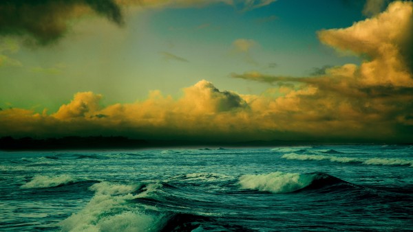 Ocean Sea Waves Sky Dusk Scene Wallpaper
