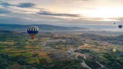 Air Baloon Cappadocia Hills HD Wallpaper