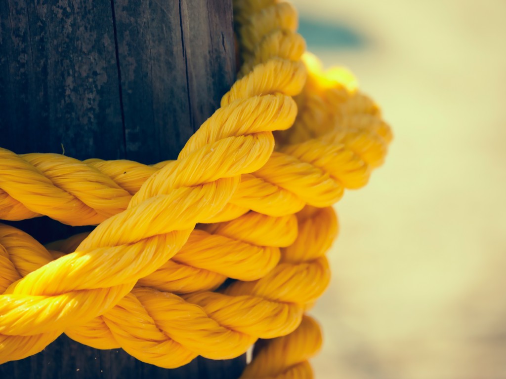 Download Yellow Rope Wallpaper in 1024x768 Resolution