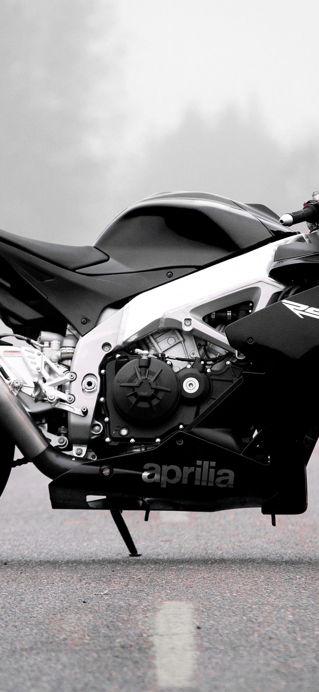 Download Aprilia Rsv4 Red Black Wallpaper in 1080x2340 Resolution