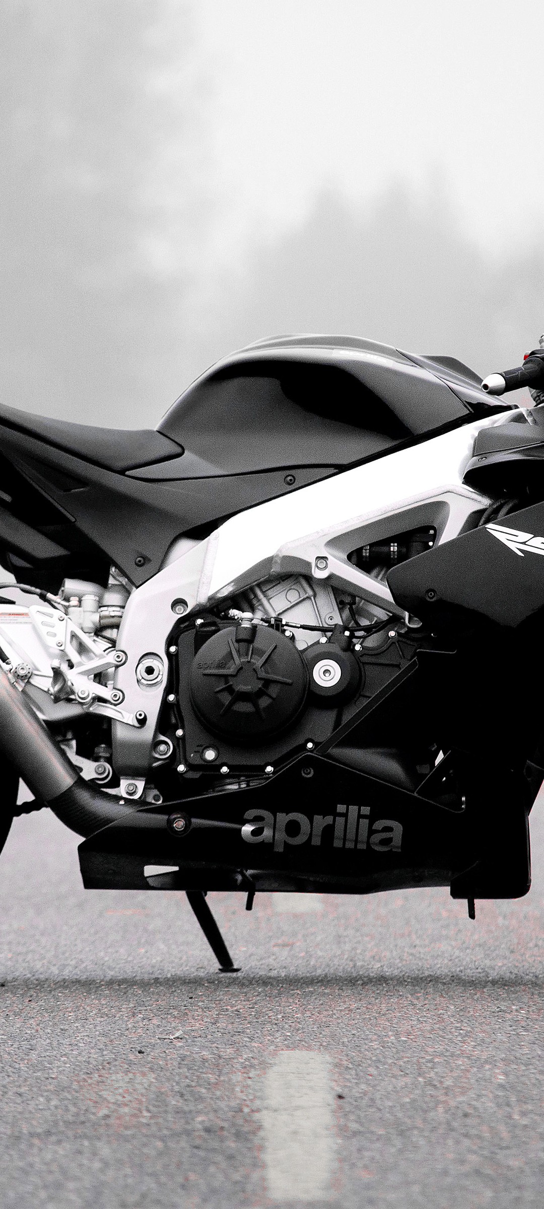 Download Aprilia Rsv4 Red Black Wallpaper in 1080x2400 Resolution