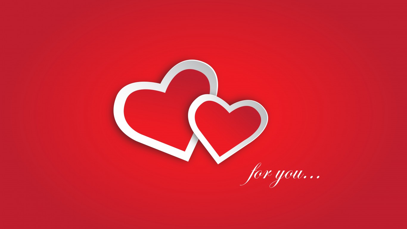 Download Hearts Red White Design Wallpaper in 1366x768 Resolution