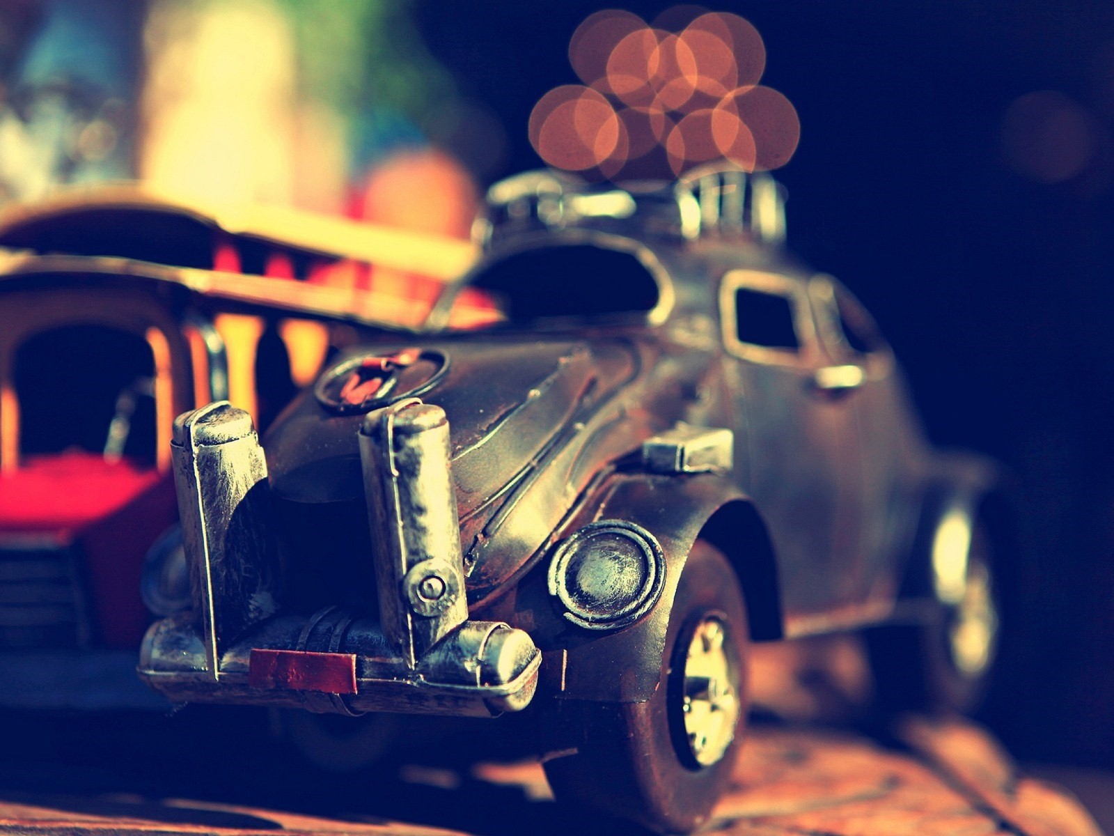 Download Old Vintage Toy Car Wallpaper in 1600x1200 Resolution