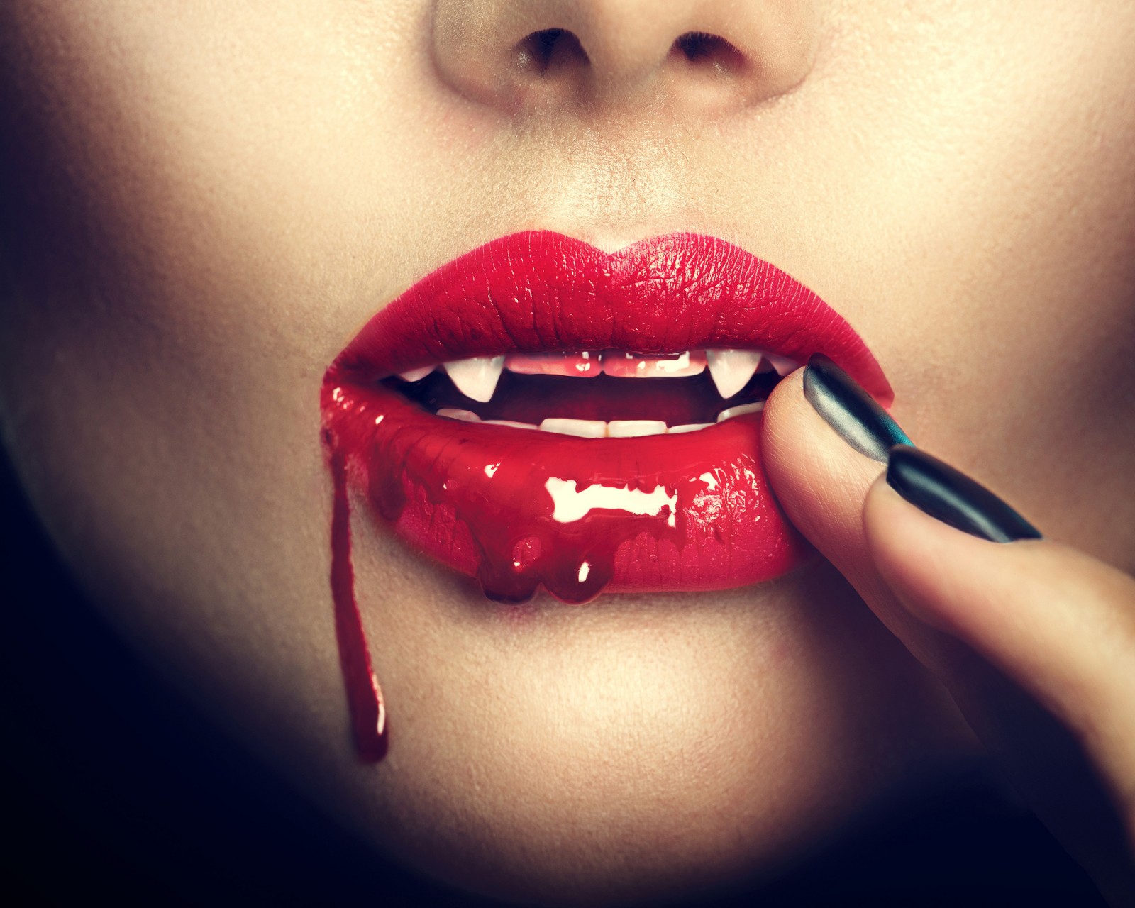 Download Vampire Women Lips Black Nails Wallpaper in 1600x1280 Resolution