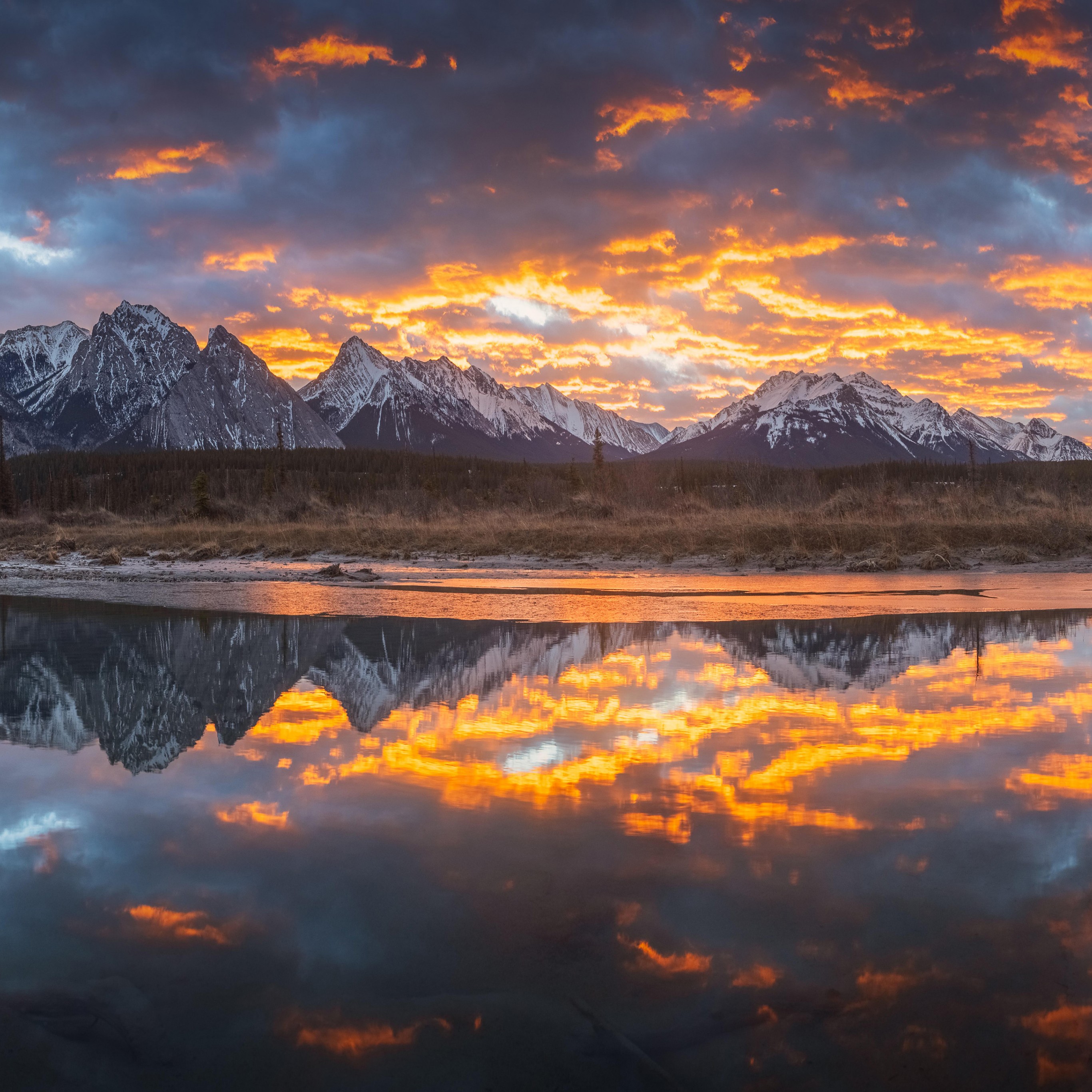 Download Sunrise Alberta Canada Lake Mountains Wallpaper in 2732x2732 Resolution