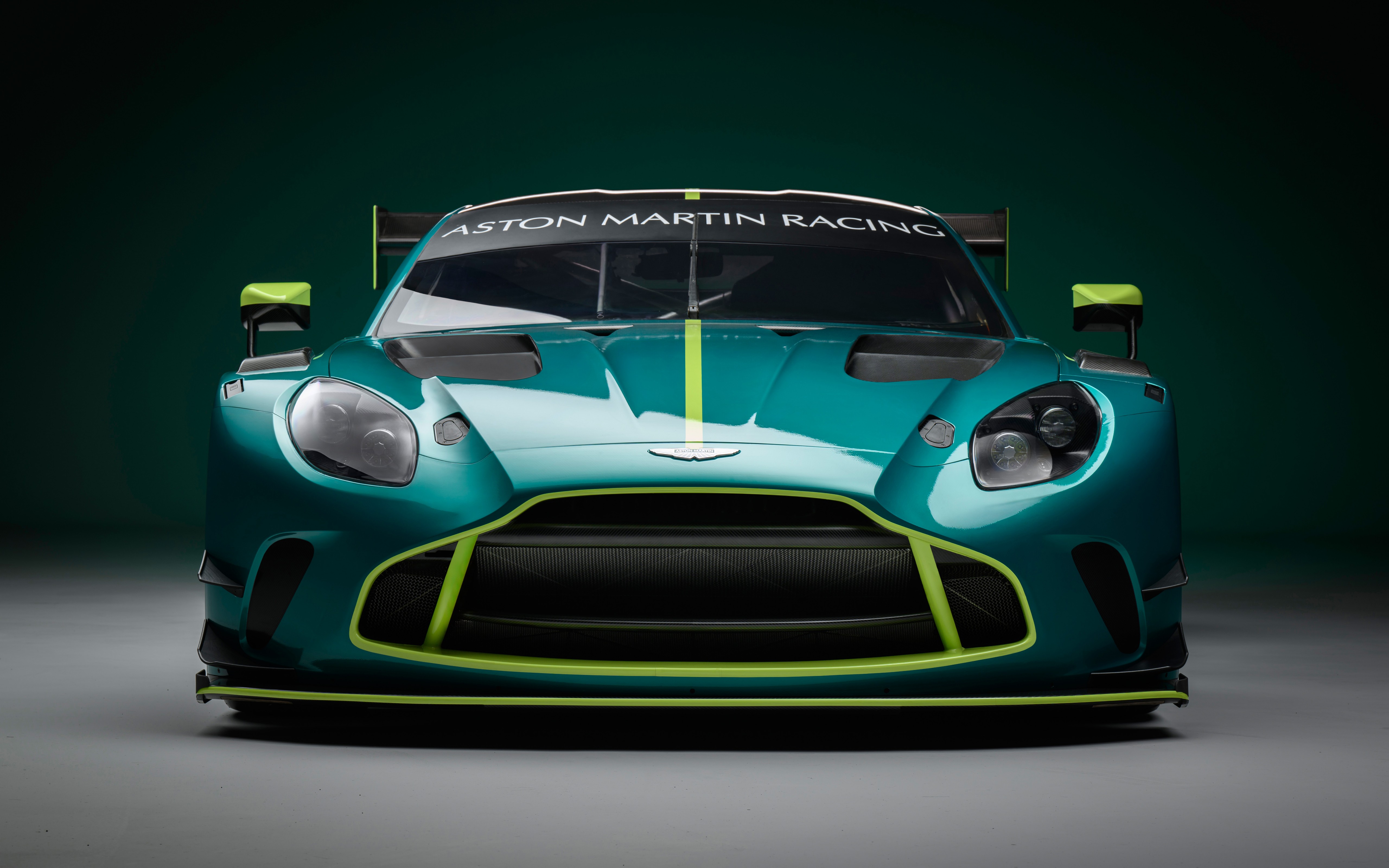 Download Aston Martin Vantage GT3 Front Wallpaper in 5120x3200 Resolution