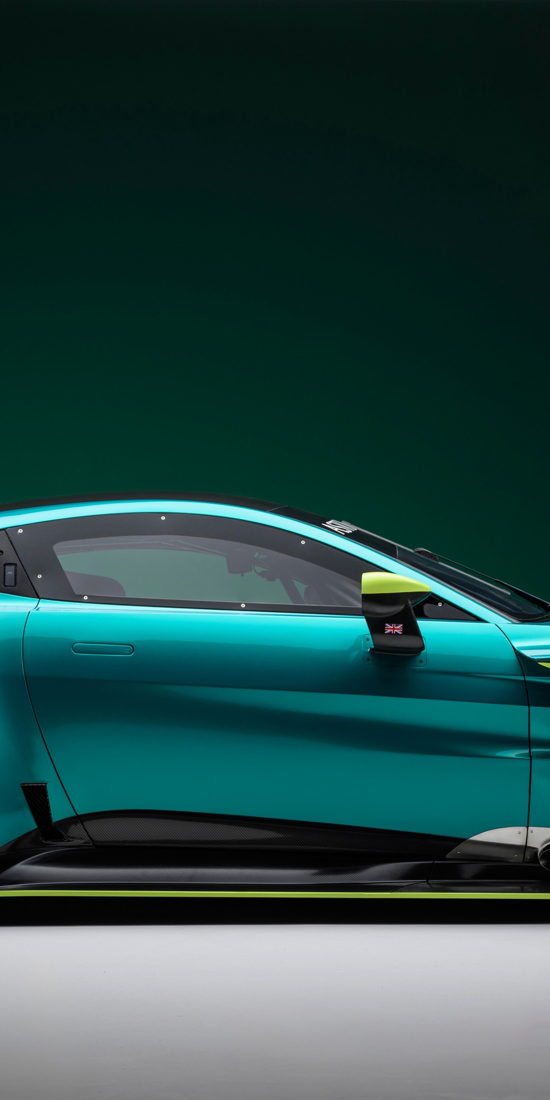 Download Aston Martin Vantage GT3 Wallpaper in 1080x2160 Resolution