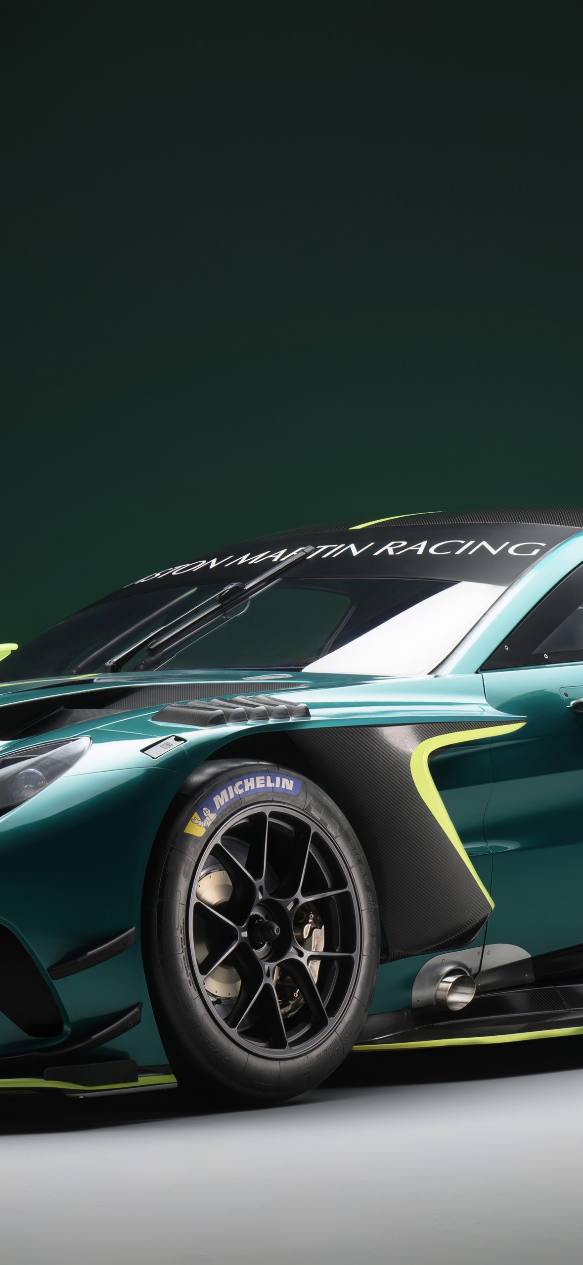 Download Aston Martin Vantage GT3 Racing Wallpaper in 1179x2556 Resolution