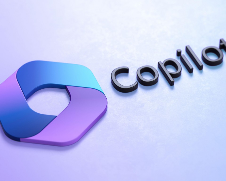 Download Microsoft Copilot Logo Wallpaper in 960x768 Resolution