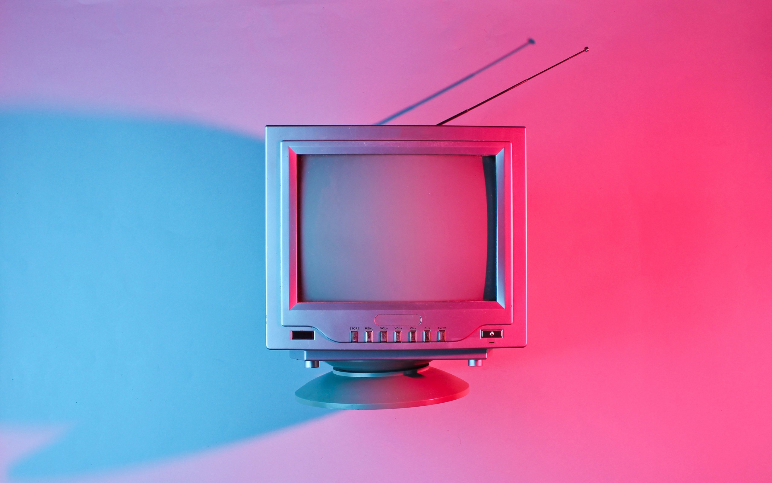 Download Vintage Television Pink Background Wallpaper in 2560x1600 Resolution
