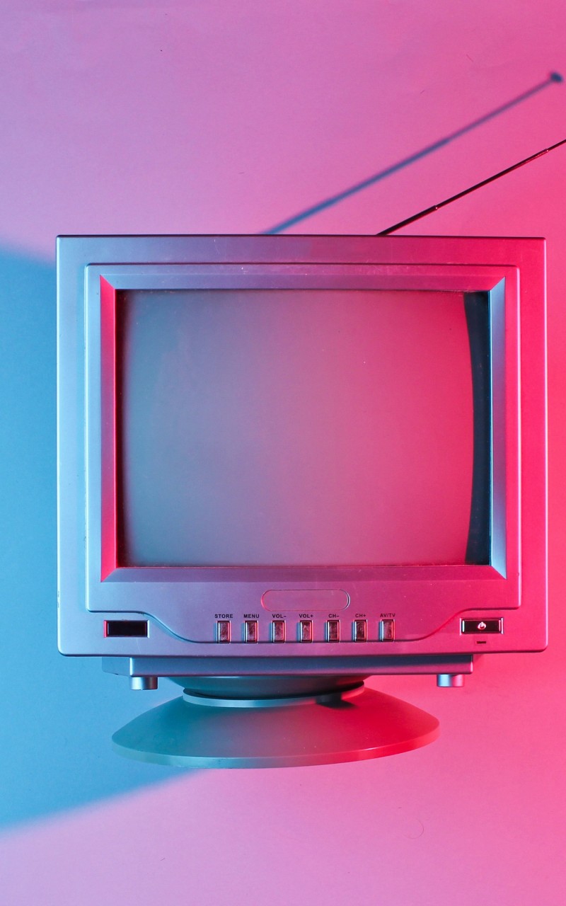 Download Vintage Television Pink Background Wallpaper in 800x1280 Resolution