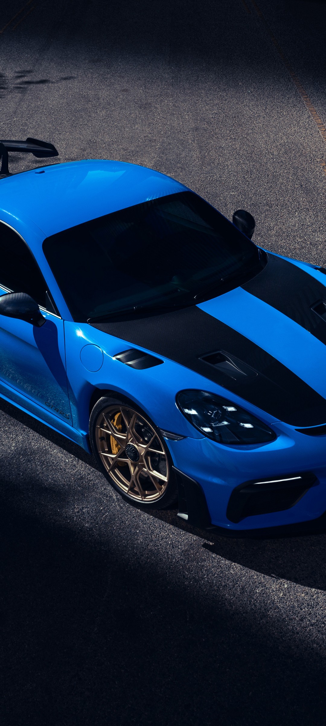 Download Blue Porsche 911 Sport Car Wallpaper in 1080x2400 Resolution