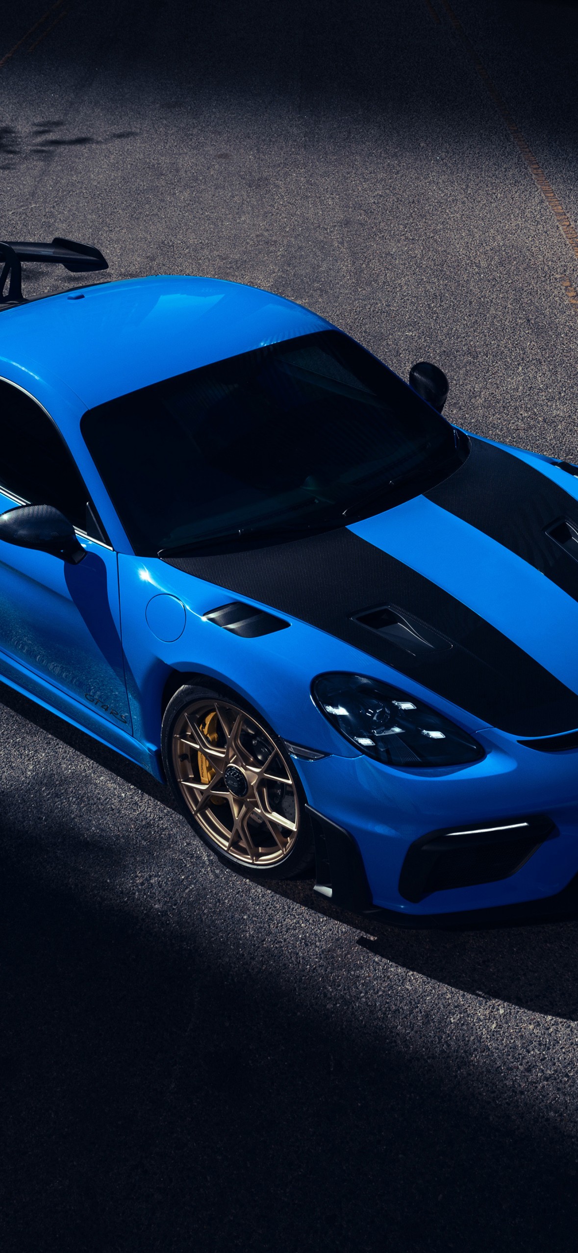 Download Blue Porsche 911 Sport Car Wallpaper in 1179x2556 Resolution